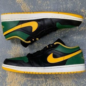 best selling shoes on poshmark